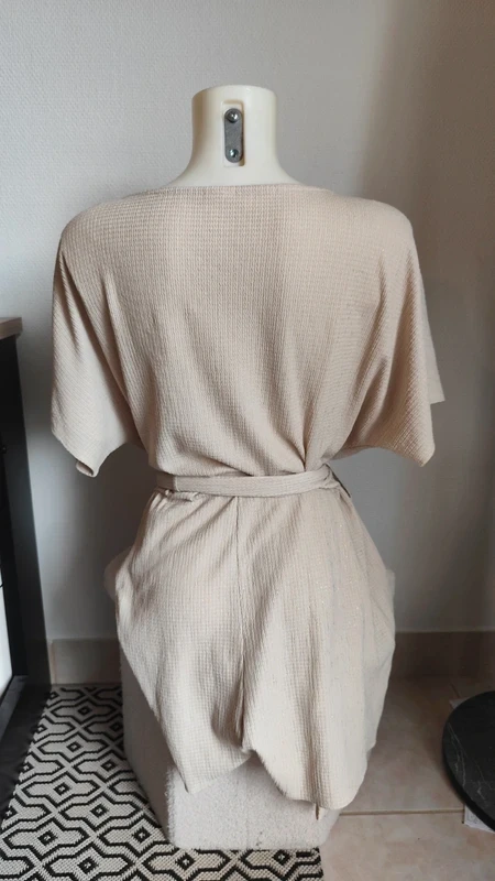 Beige vloeiende zomer jumpsuit met wijde pasvorm / relaxte lichte en luchtige T38/ – photo 2